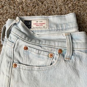 GAP Cheeky Straight High Rise